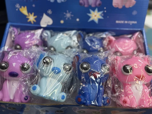 סטיץ' מגלגל עיניים