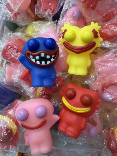 האגי ווגי מוציא עיניים